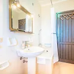 Perla Marina, Estate Infinita, Is Mortorius Capitana