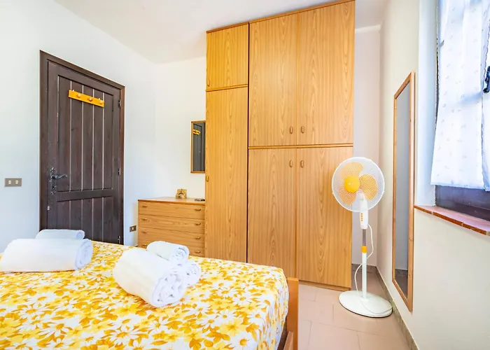 Holiday home Perla Marina, Estate Infinita, Is Mortorius Capitana
